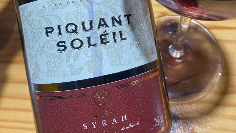 Vinícola Ferreira conquistou sua primeira medalha de ouro na vigésima edição do DWWA com seu vinho tinto seco Piquant Soléil safra 2022