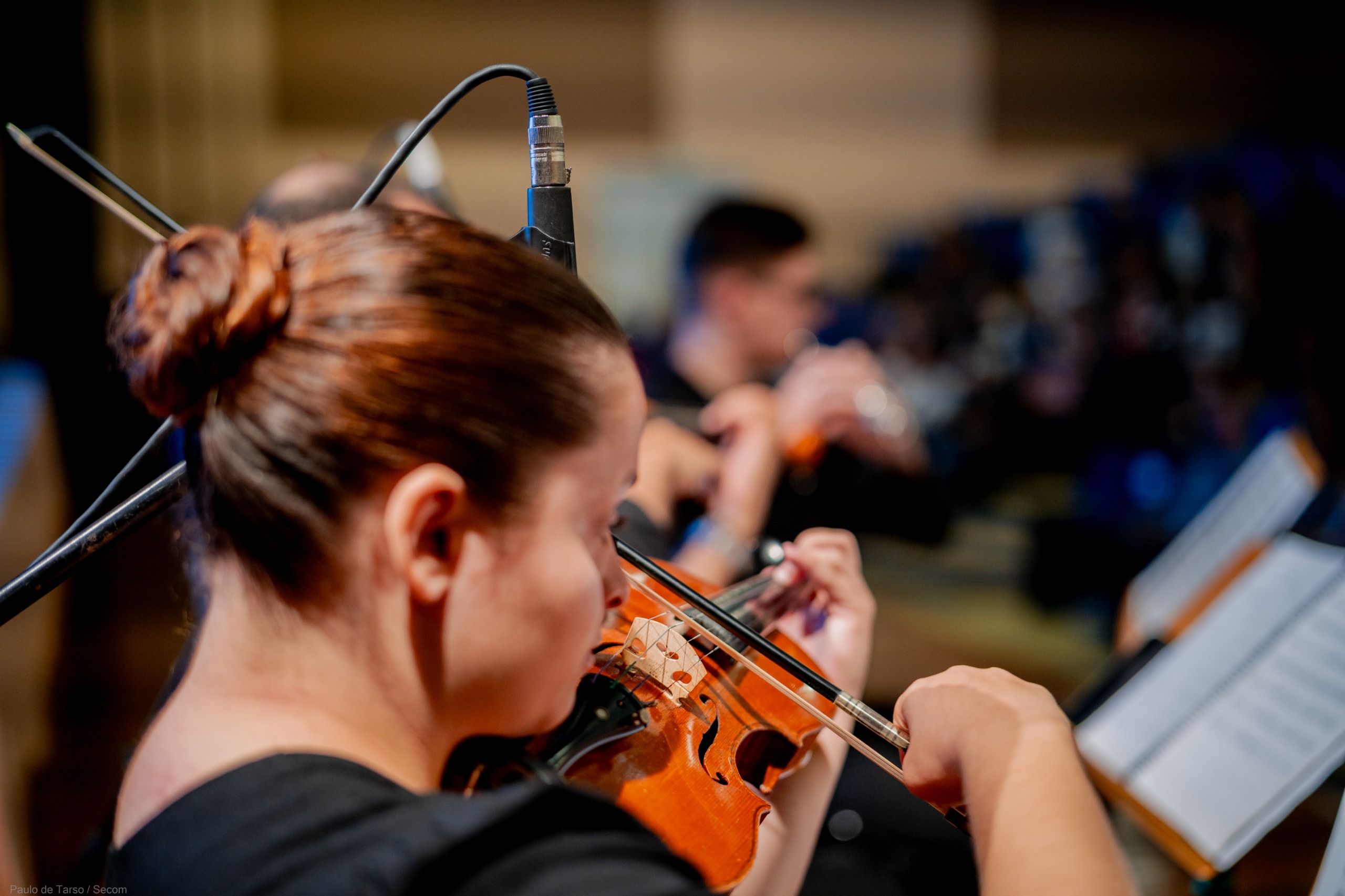 Quarta Cultural celebra o Dia das Mães com recital e exposição no Teatro Municipal.