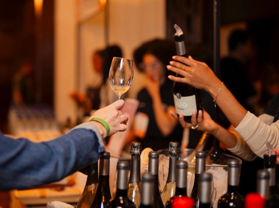 Goiânia Shopping recebe edição especial do Vinho Pop Festival com 150 rótulos e experiências sensoriais.