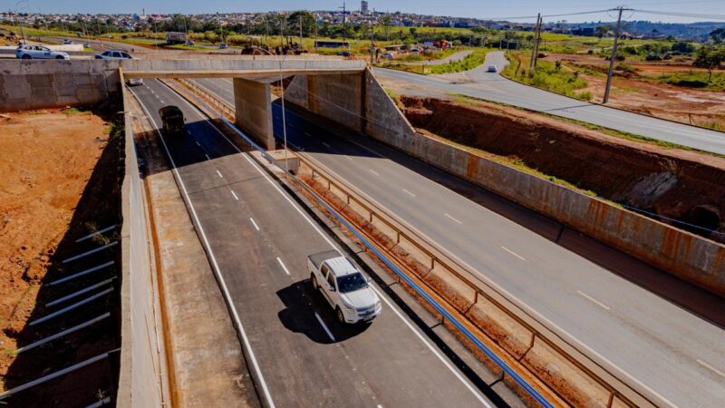 Trincheira do Recanto do Sol terá fluxo transferido para pista definitiva na segunda-feira (25)