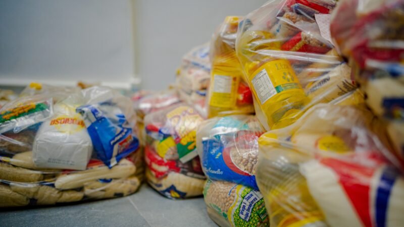 Confira como trocar alimentos por ingressos dos shows da Expoana 2026 a partir desta segunda-feira (27)