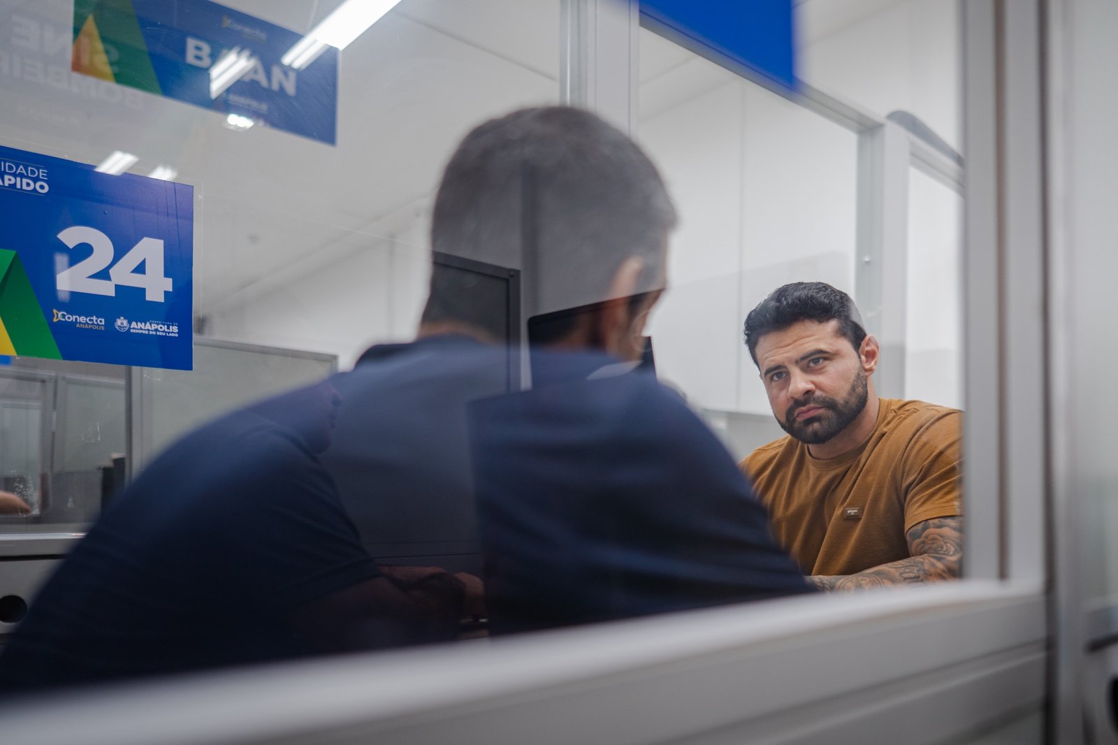 Sine inicia semana com 781 vagas de emprego em diversas áreas, incluindo oportunidades para PCD
