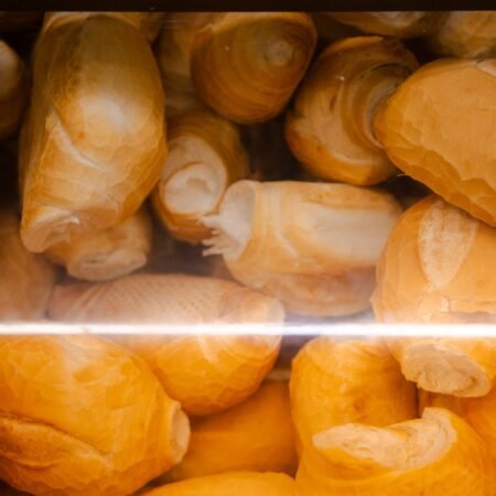 Procon encontra variação de até 101% em produtos da cesta básica.